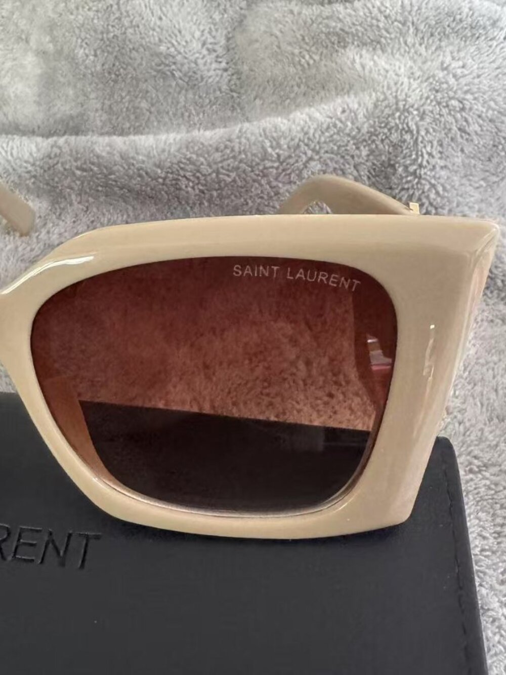 Saint Laurent Cream Square-Frame Sunglasses - Picture 7 of 11